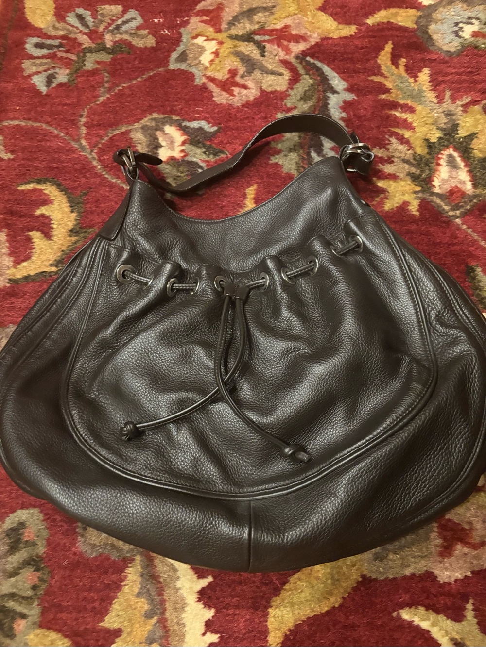 Charles David-Classic Brown Leather Drawstring Hobo Bag, magnetic clasp closure